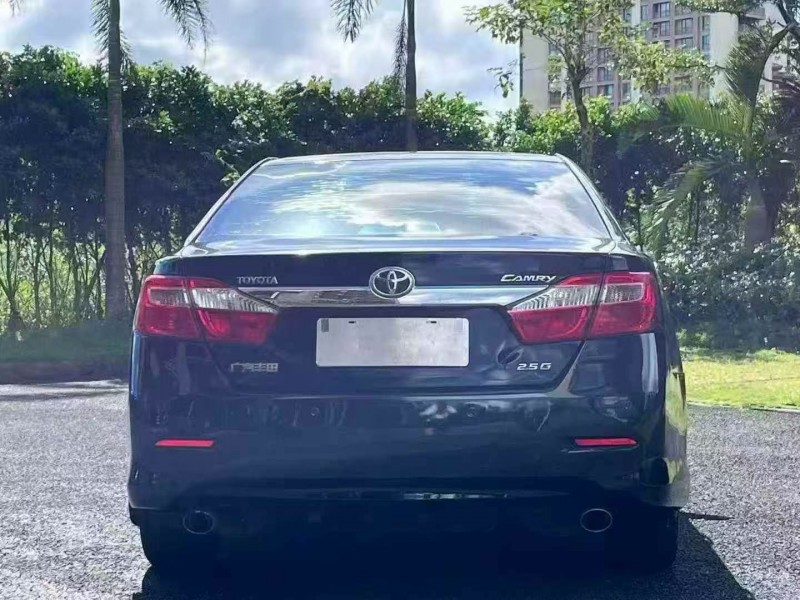 三亚12年丰田凯美瑞9