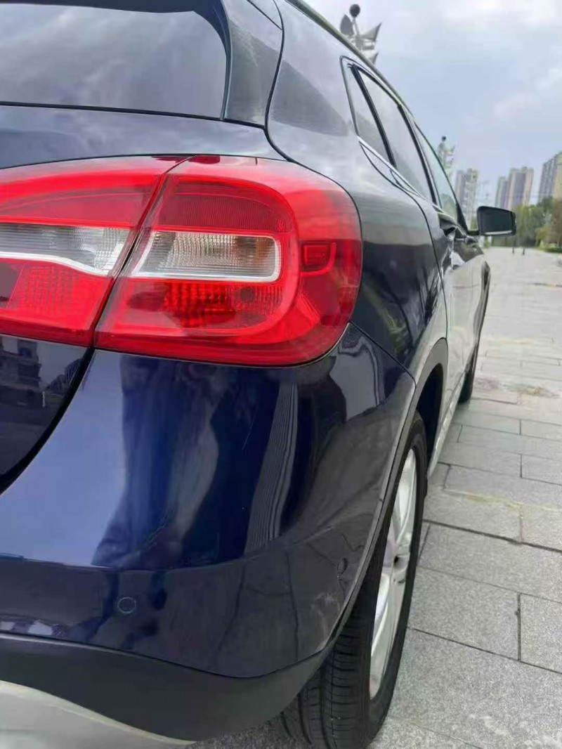 衡阳15年奔驰GLA6