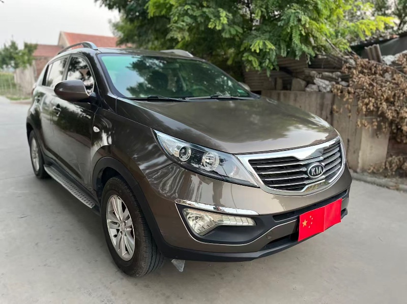 天津13年起亚智跑2