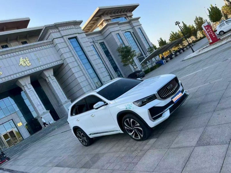 保定23年吉利星越2