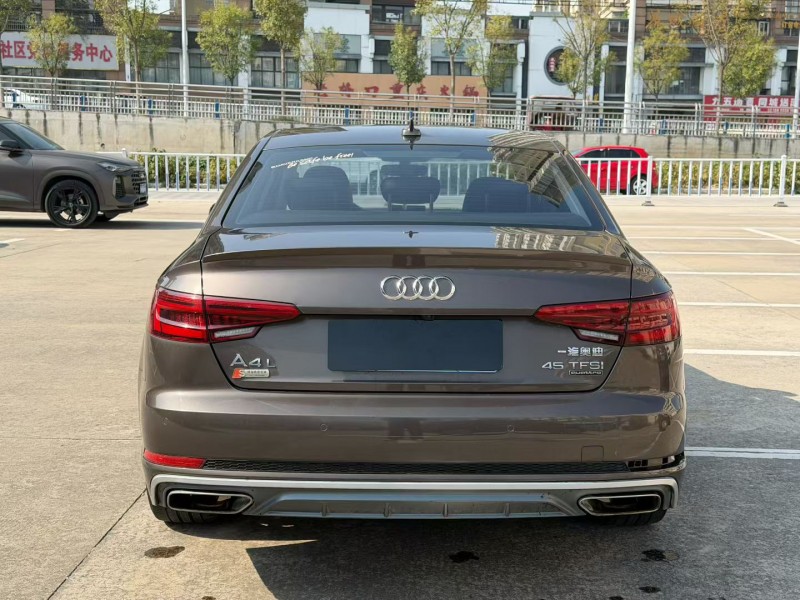 阜阳19年奥迪A4L9