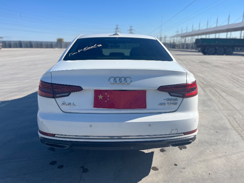天津19年奥迪A4L7