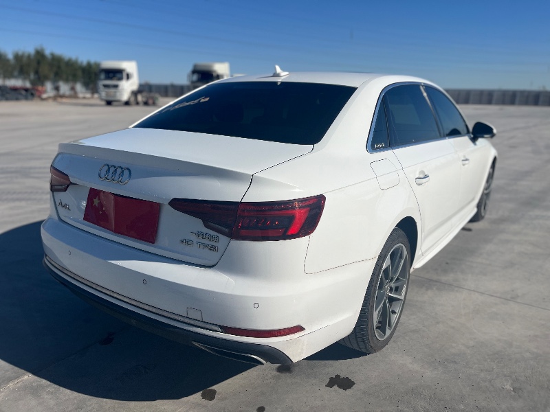 天津19年奥迪A4L9