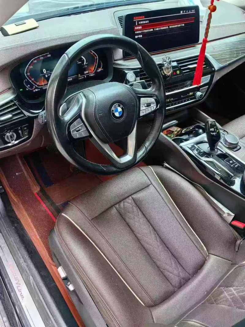 淮南21年宝马5系5