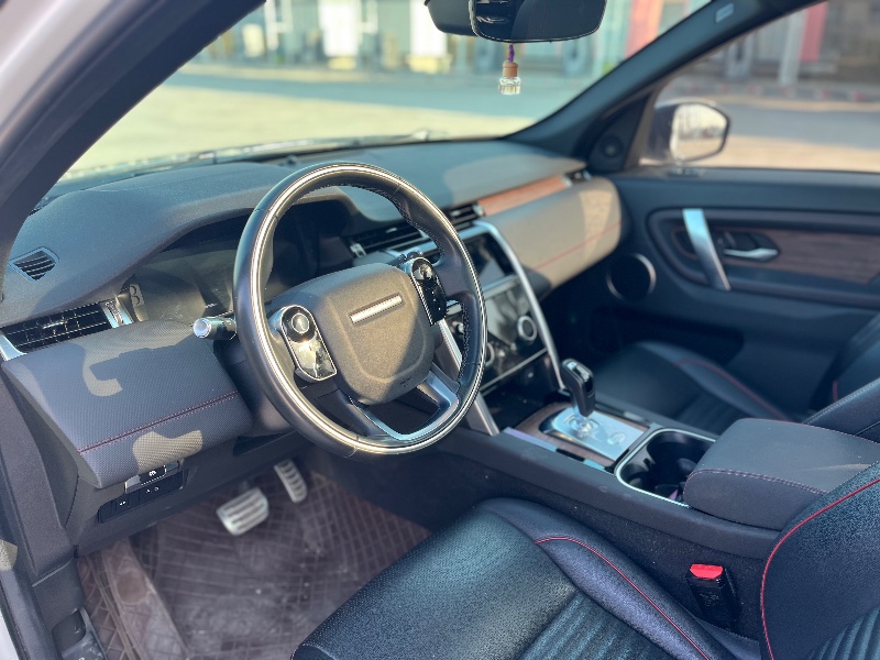 天津21年路虎发现4