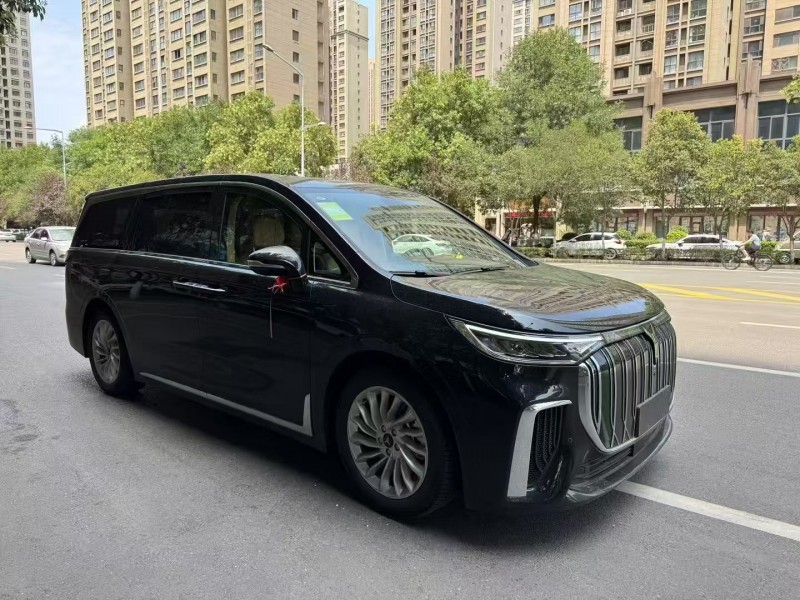 榆林25年岚图汽车梦想家3