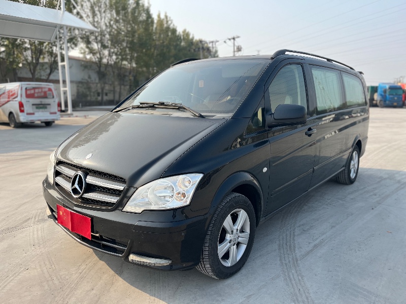 天津16年奔驰威霆3