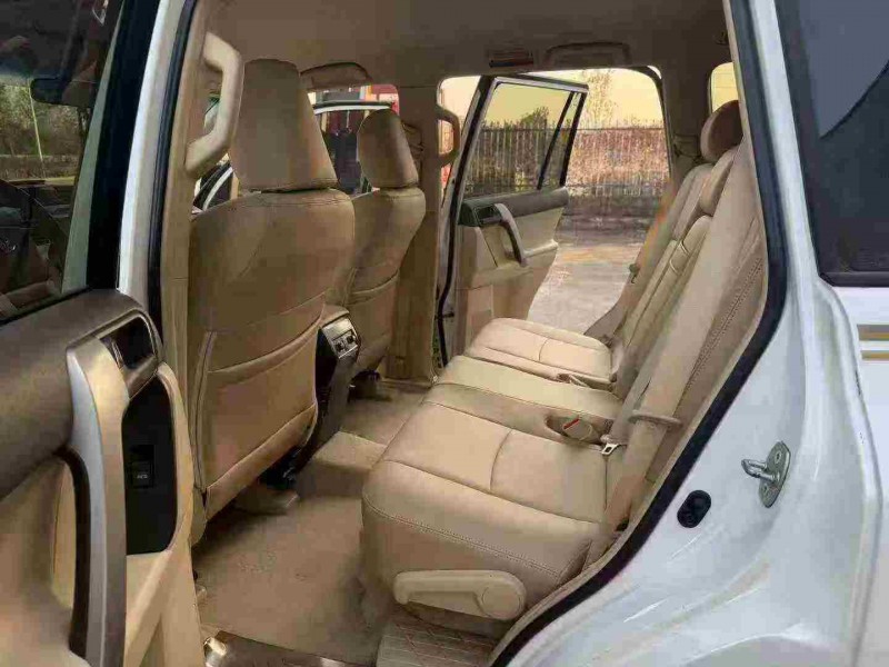 徐州17年丰田普拉多6