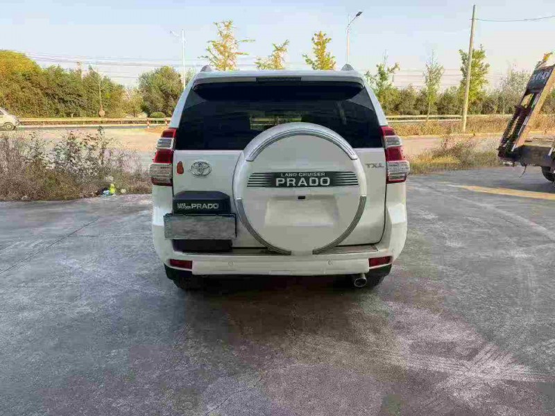 徐州17年丰田普拉多9
