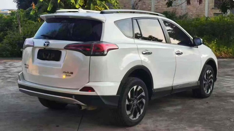 深圳18年丰田RAV4荣放7