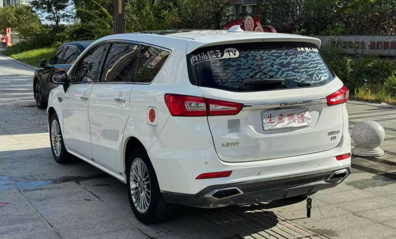 阳江18年力帆汽车轩朗7