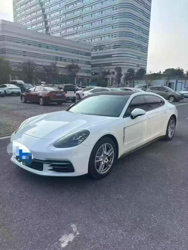 衡阳18年保时捷帕拉梅拉2