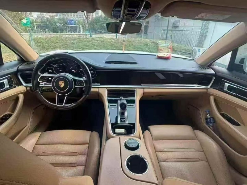 衡阳18年保时捷帕拉梅拉4