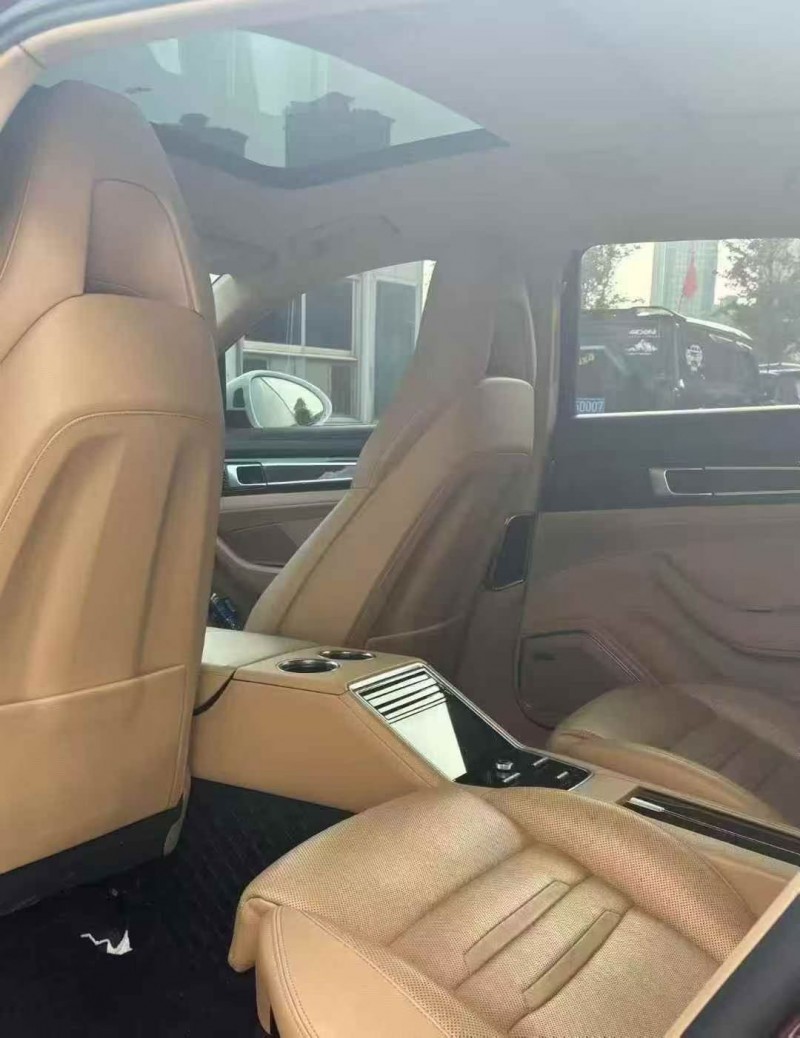 衡阳18年保时捷帕拉梅拉5