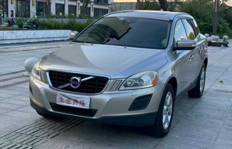 阳江13年沃尔沃XC602