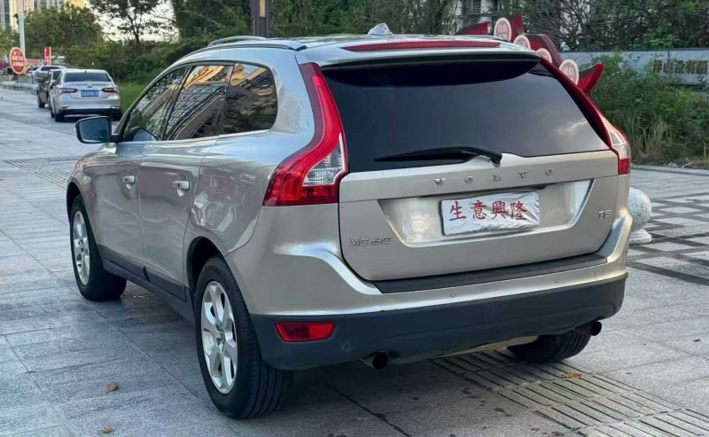 阳江13年沃尔沃XC607