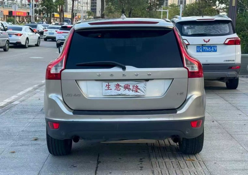 阳江13年沃尔沃XC608