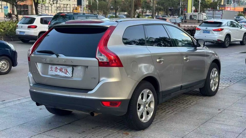 阳江13年沃尔沃XC609
