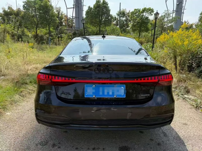 荆州23年奥迪A7L9