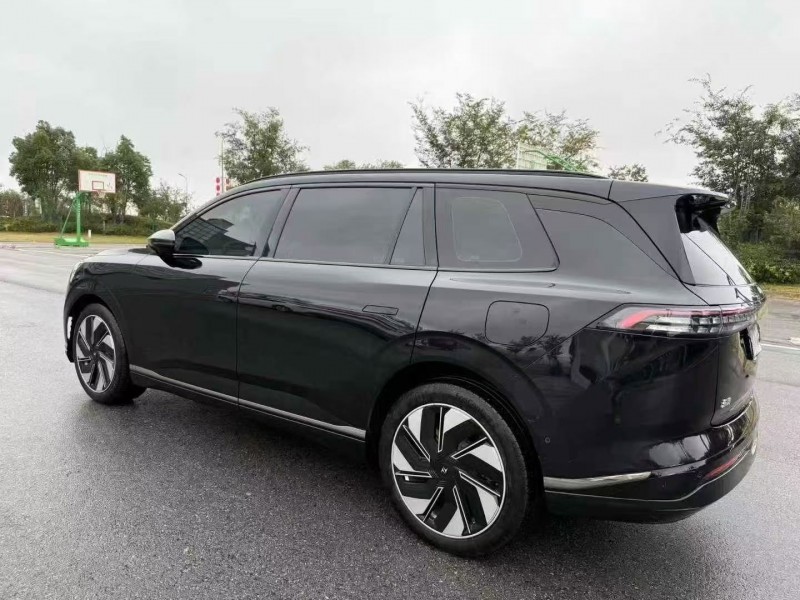 无锡25年东风奕炫8