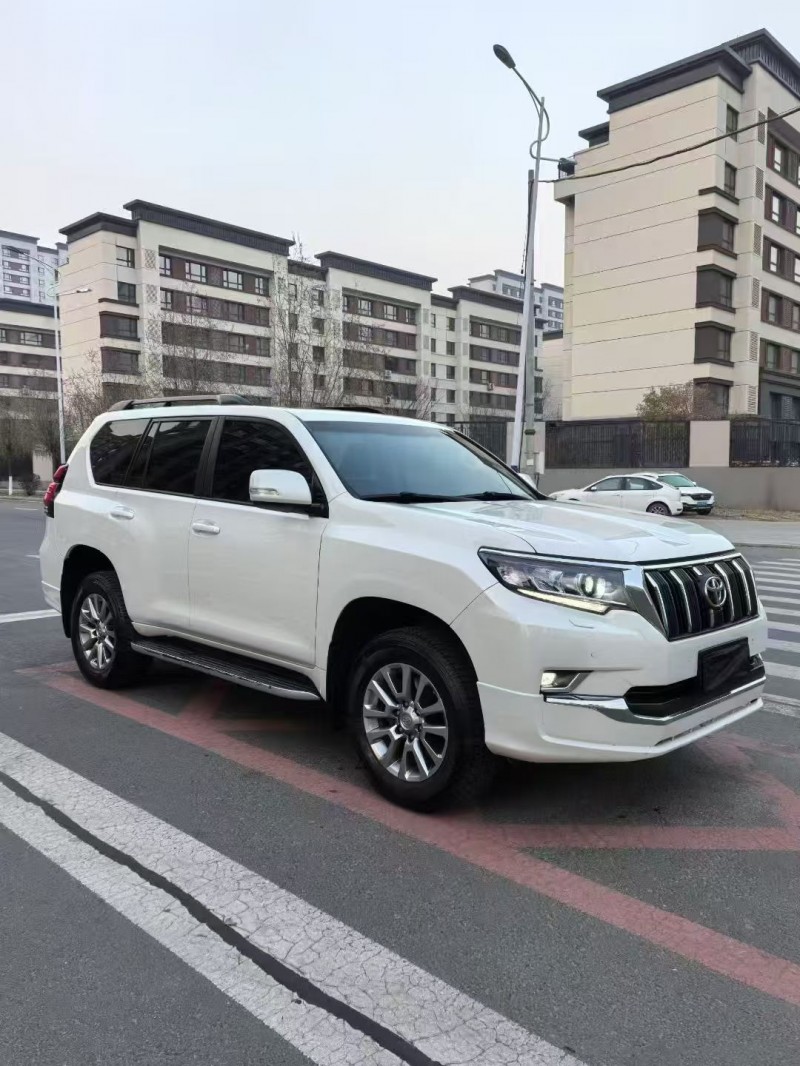 宜昌19年丰田普拉多3