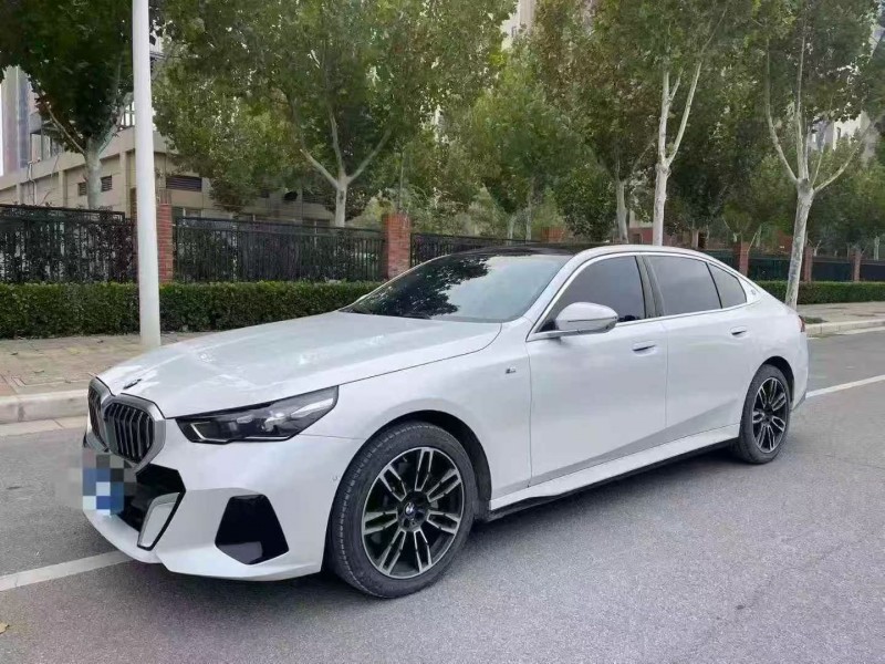 安阳24年宝马5系3