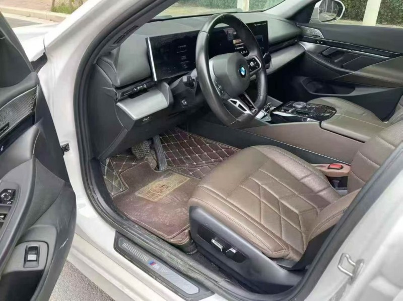 安阳24年宝马5系5