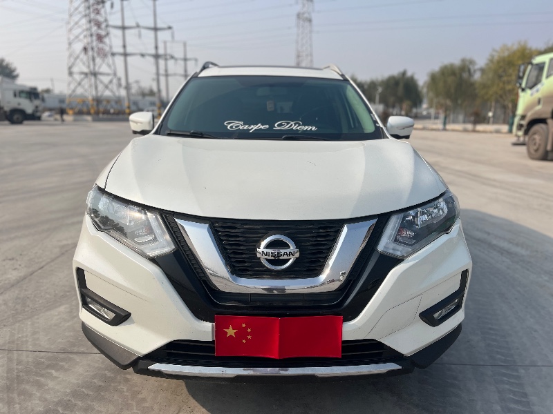 天津18年日产奇骏1