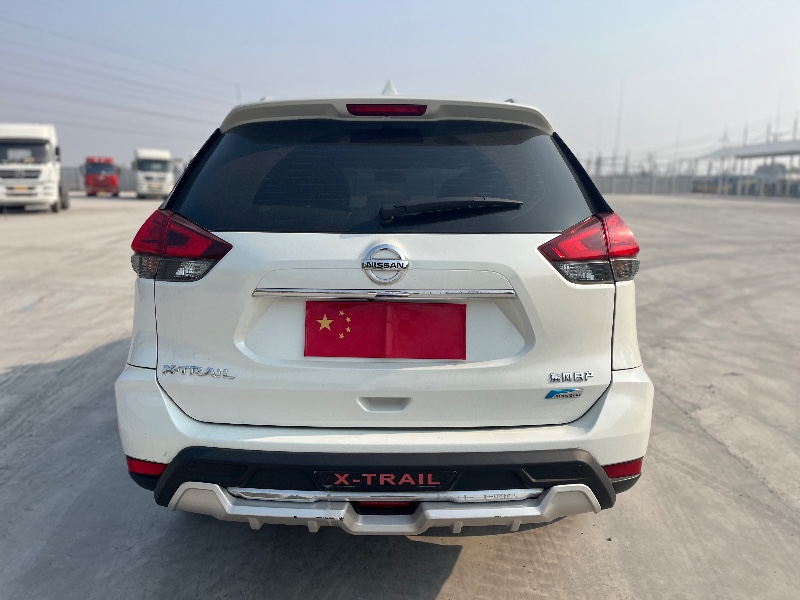 天津18年日产奇骏7