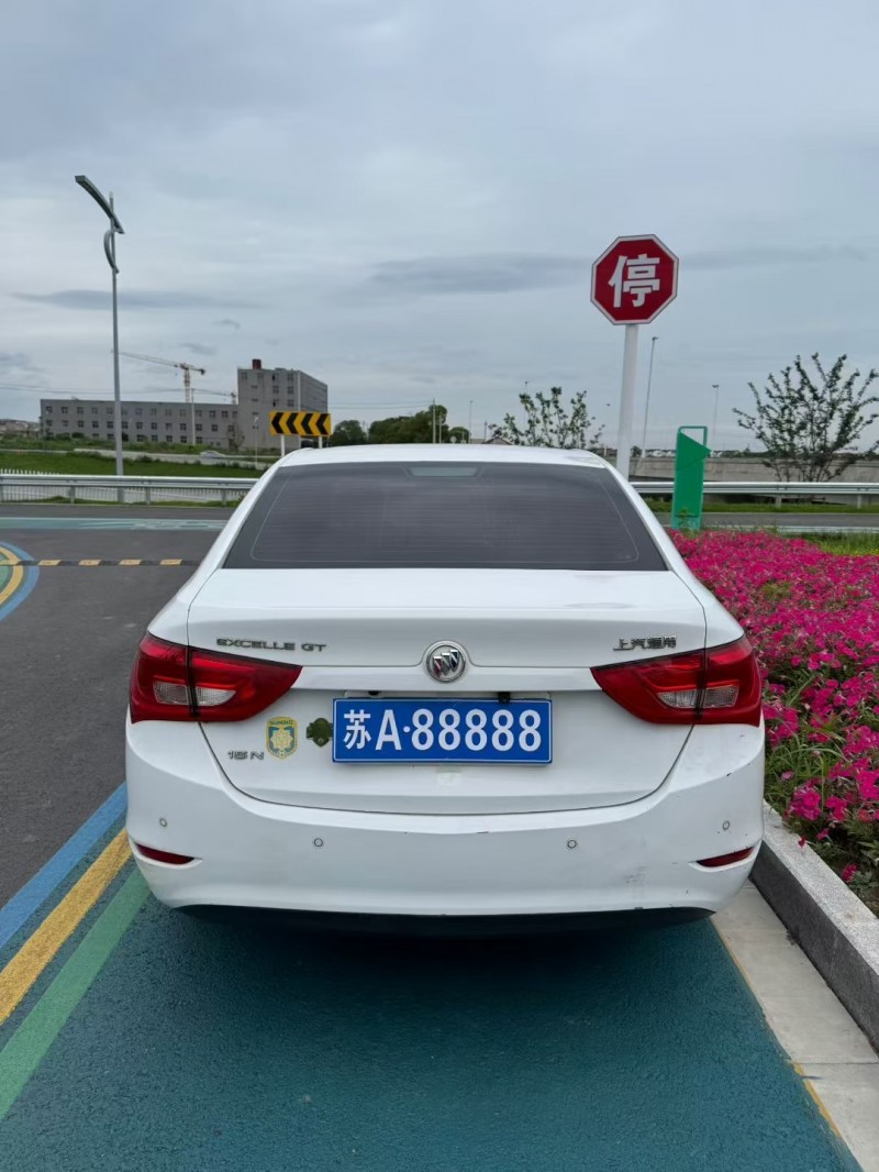 常州16年别克英朗4