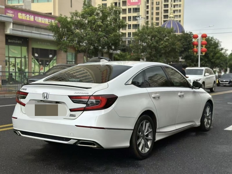 东莞22年本田雅阁6