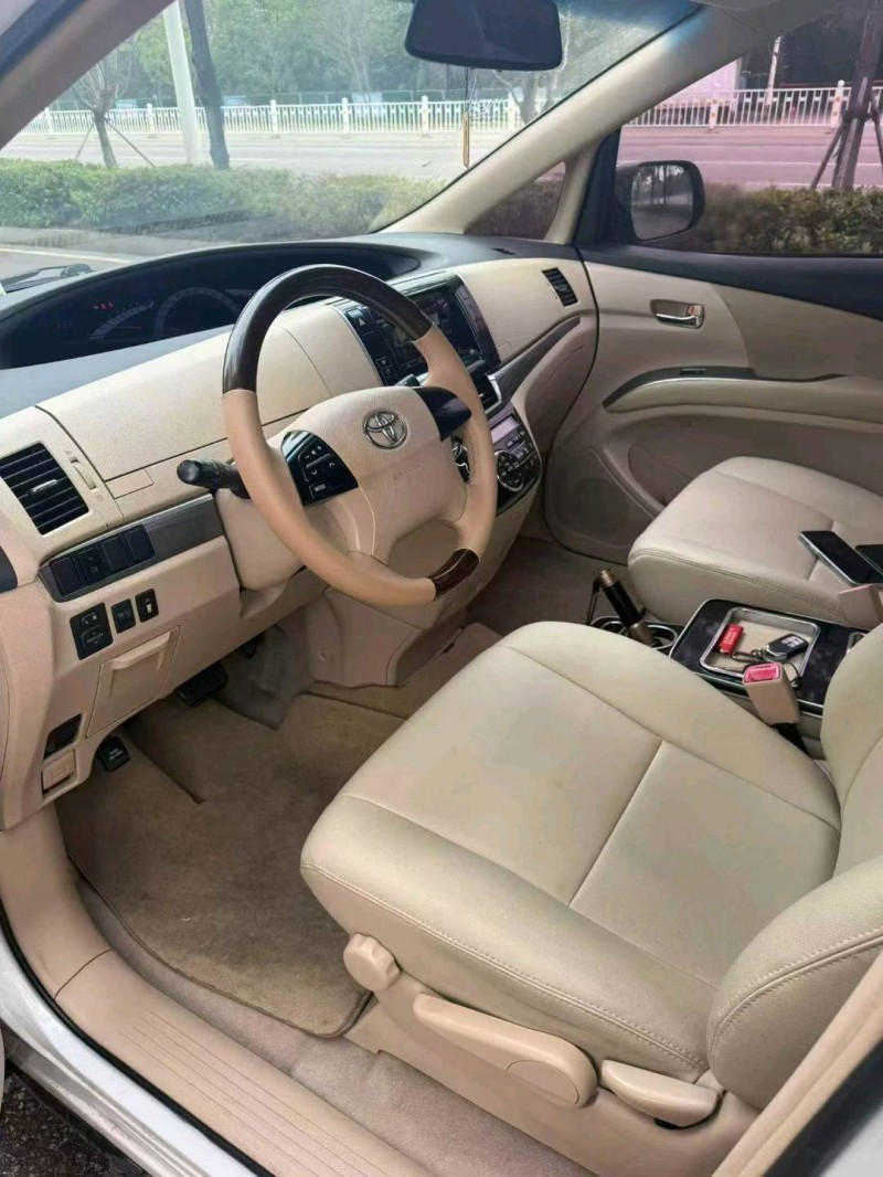 南通17年丰田普瑞维亚4