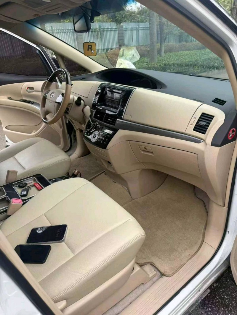 南通17年丰田普瑞维亚5