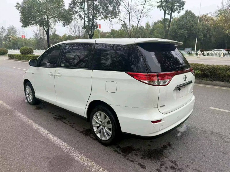 南通17年丰田普瑞维亚7