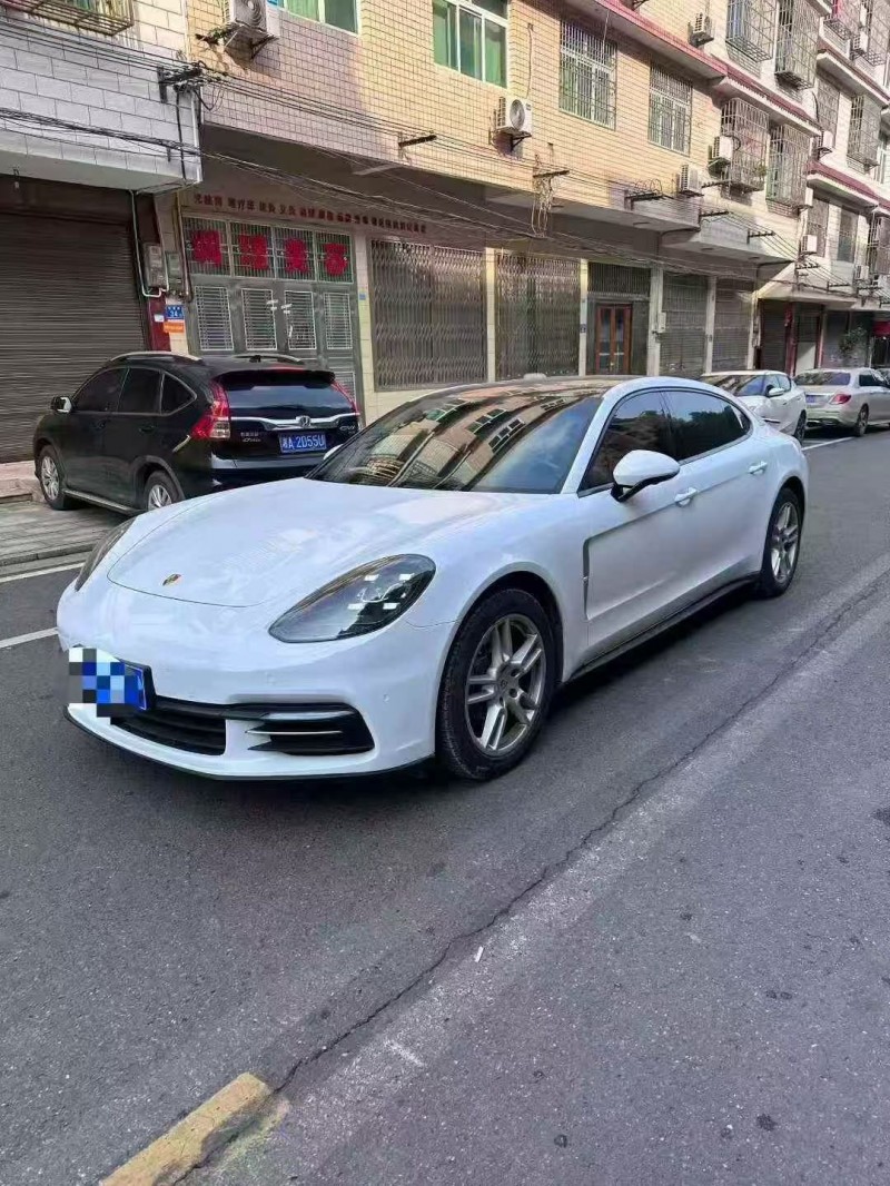 湘潭18年保时捷帕拉梅拉3