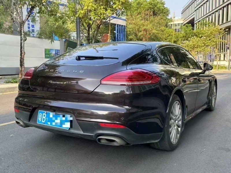 深圳13年保时捷帕拉梅拉6