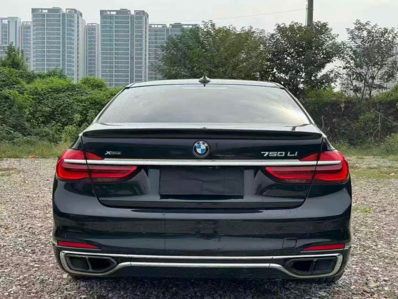 邵阳17年宝马7系9