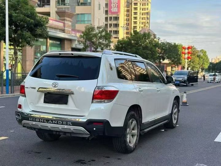 东莞14年丰田汉兰达8