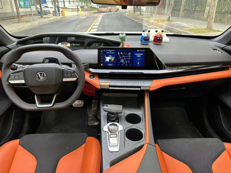 深圳23年长安汽车UNI7