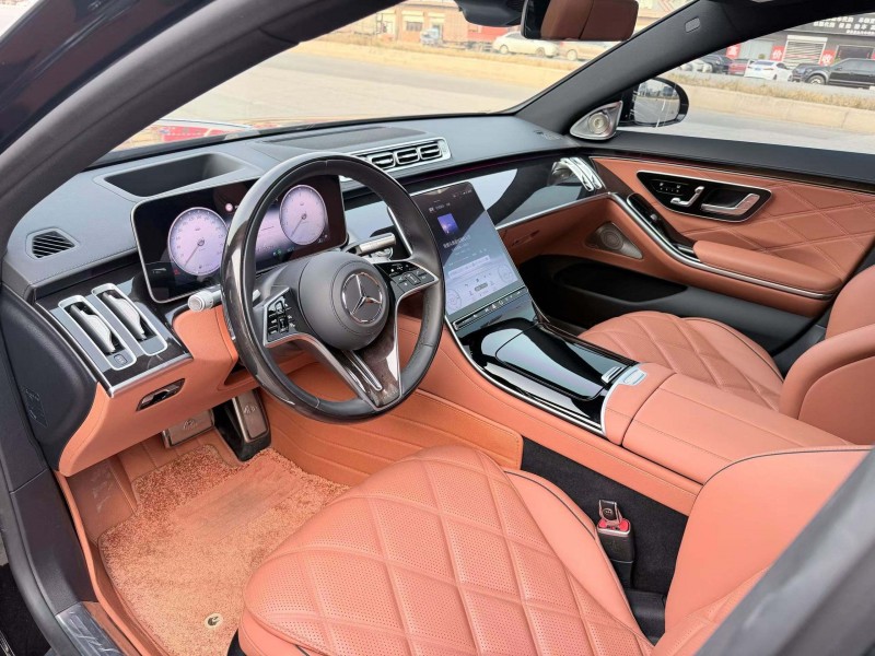 唐山24年奔驰迈巴赫S级4