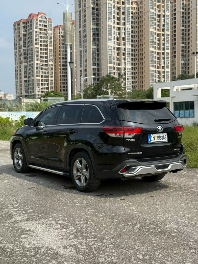 南宁20年丰田汉兰达8