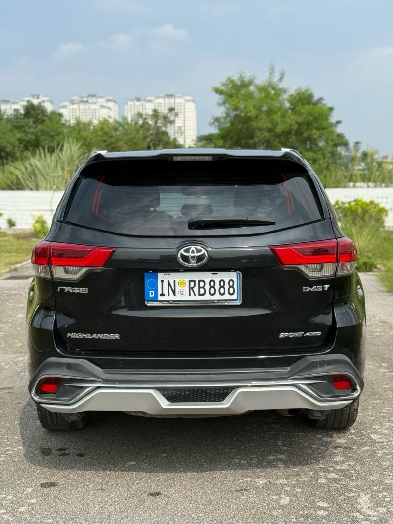 南宁20年丰田汉兰达9