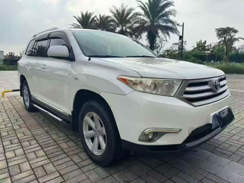 琼海14年丰田汉兰达3