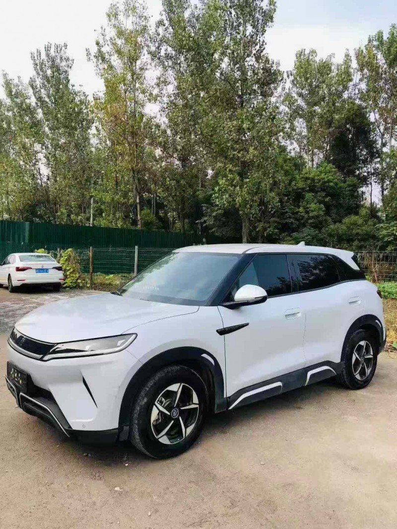 绍兴24年比亚迪元2