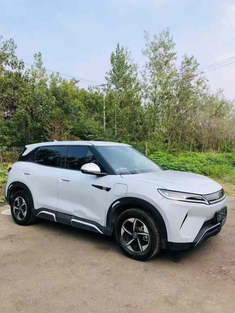 绍兴24年比亚迪元3