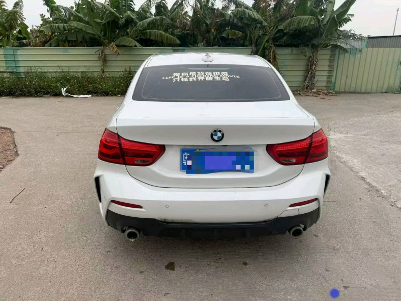 中山22年宝马1系5