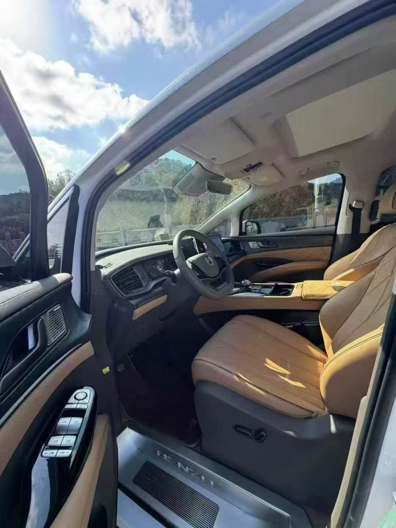 青岛23年腾势D96