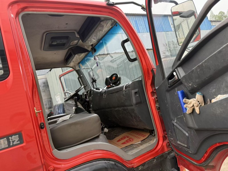 徐州23年卡车系列重汽豪沃6