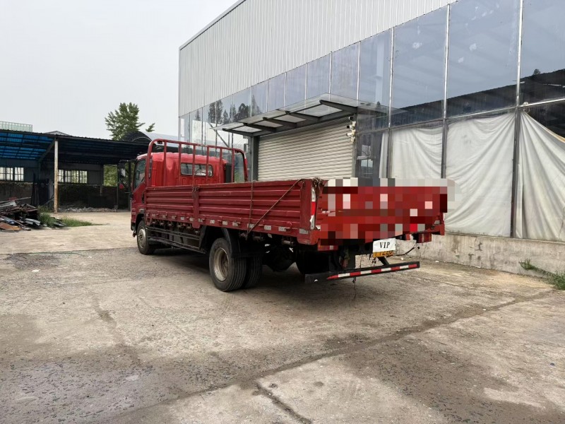 徐州23年卡车系列重汽豪沃7