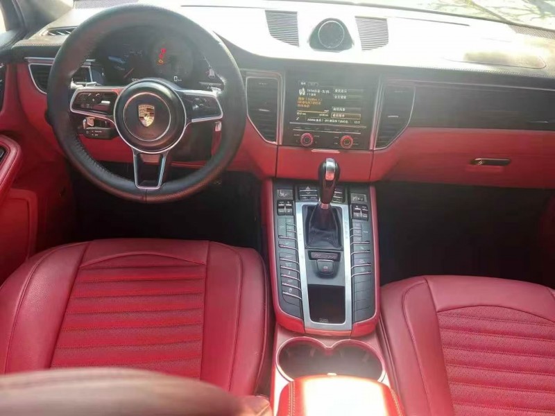 东营16年保时捷Macan5